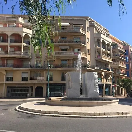 In Centro A Vicino Parcheggio Privato Incluso! * Menton